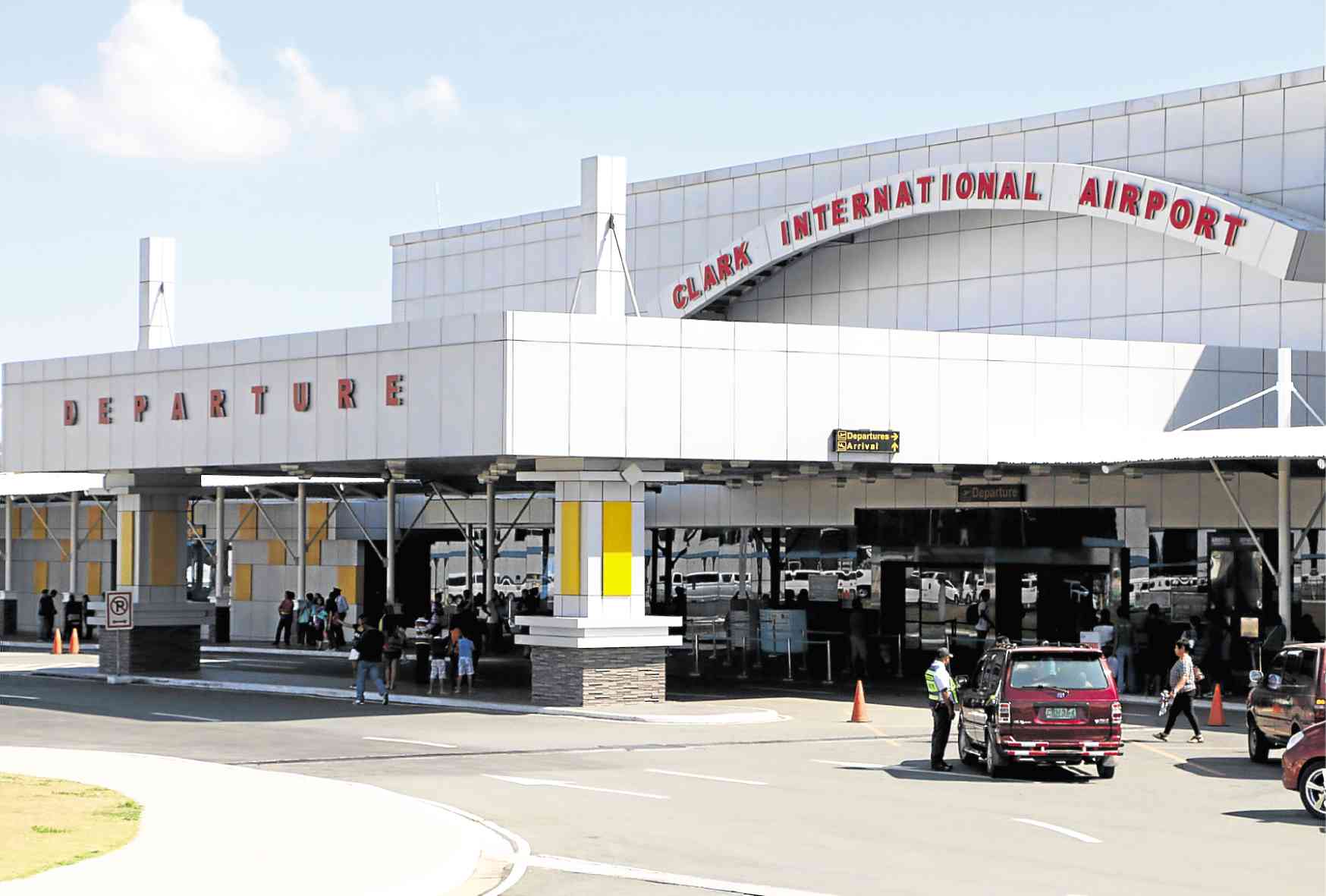 Saudi-bound OFWs intercepted for falsifying age