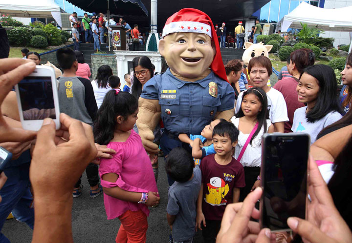 Sinas bans Christmas party in PNP