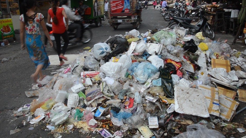 smelly-trash-cebu-city, Cebu City, trash cebu city, trashy cebu, cebu philippines, trash philippines, garbage philippines