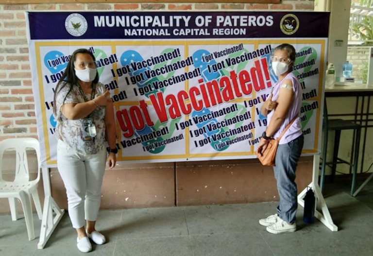 Some Metro Manila LGUs vaccinate outsiders