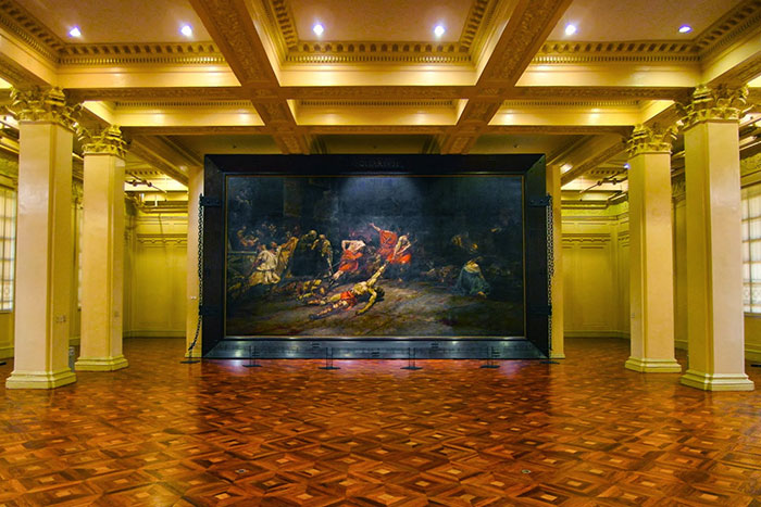 Spoliarium-by-Juan-Luna-at-the-National-Museum-of-the-Philippines