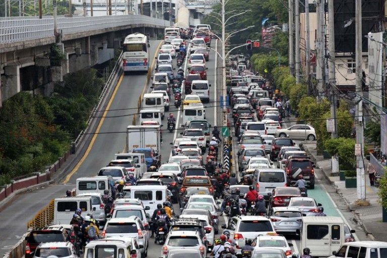 Traffic gets heavy as NCR shifts to Alert Level 3