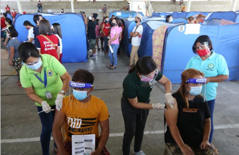 Vaccination of Taal evacuees begins