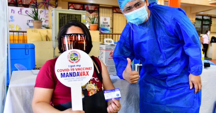 Vaccine slot 'seller' in Mandaluyong identified