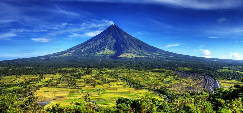 mayon volcano