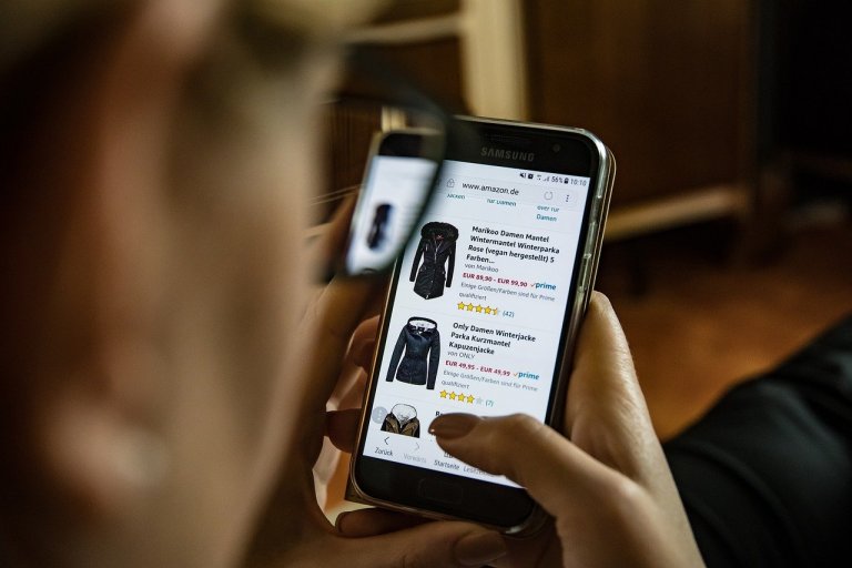 Filipinos record highest online shopping growth in Southeast Asia