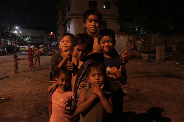 street kids manila, the philippines, retire in the philippines, life in the philippines, children of the philippines